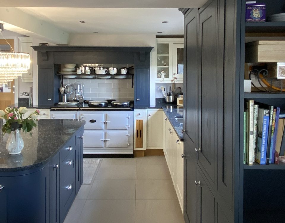 blue-kitchen-teignmouth