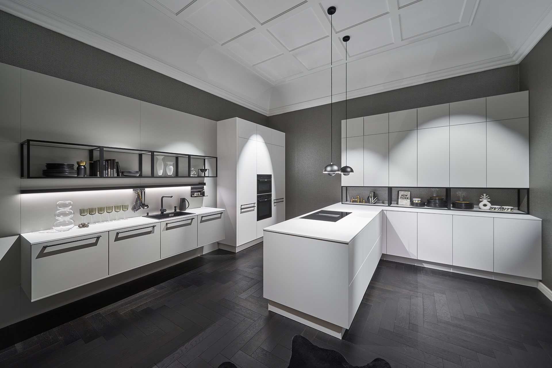 white-kitchen-ideas-dark-contrast